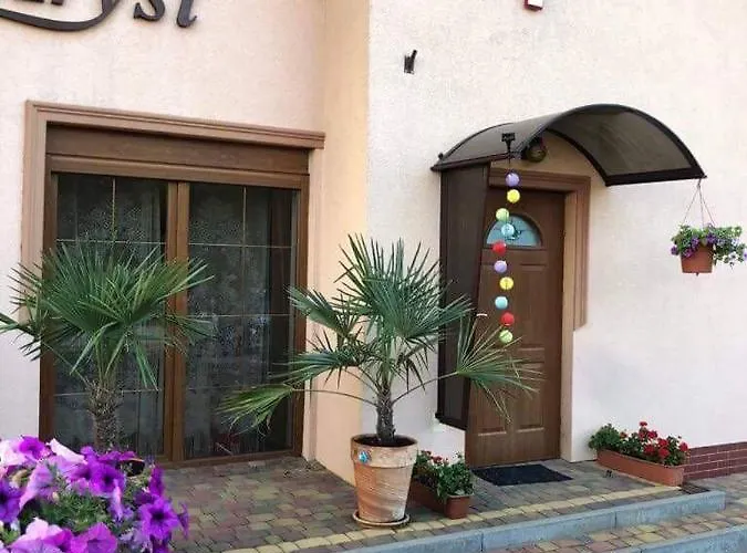 Z Lazienkami - Dziwnowek ヴィラ