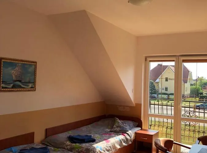 Z Lazienkami - Dziwnowek ヴィラ